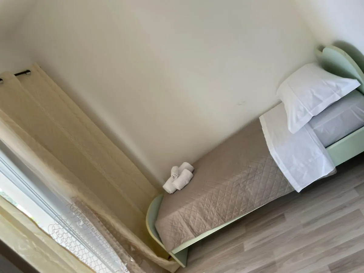 Al Mare 2 Apartment Lido Adriano Italy